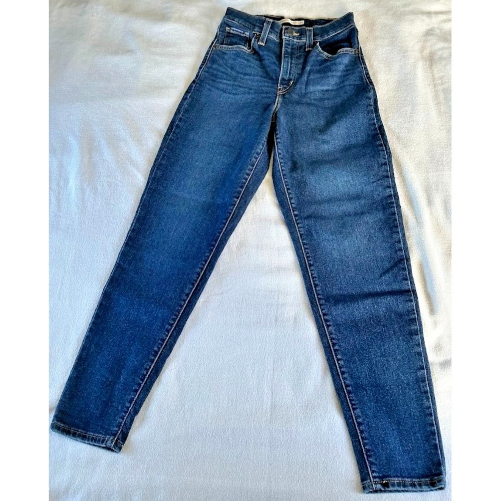 Levis High Waisted Mom Jean Size 25 Womens Jeans Blue